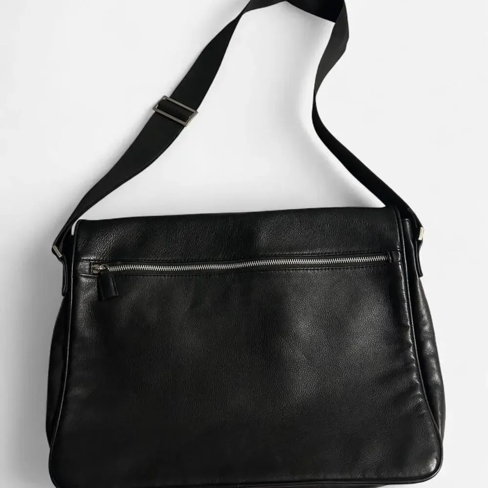 Vintage Wilsons Leather Messenger Bag - Sleek Black Laptop Work Crossbody